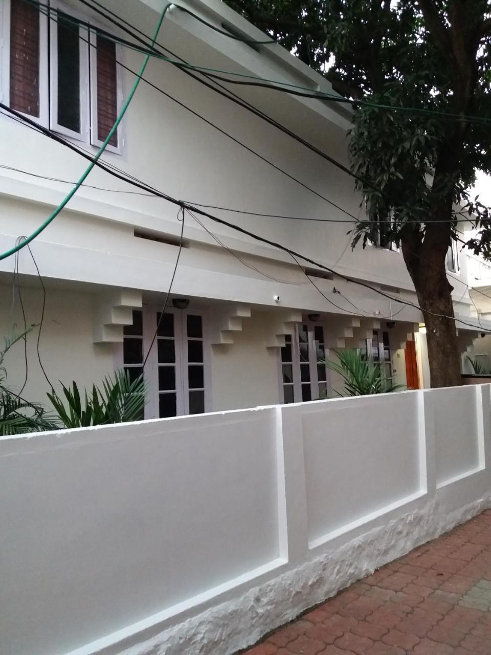 Capital Comfort Hotel Thiruvananthapuram Exterior photo